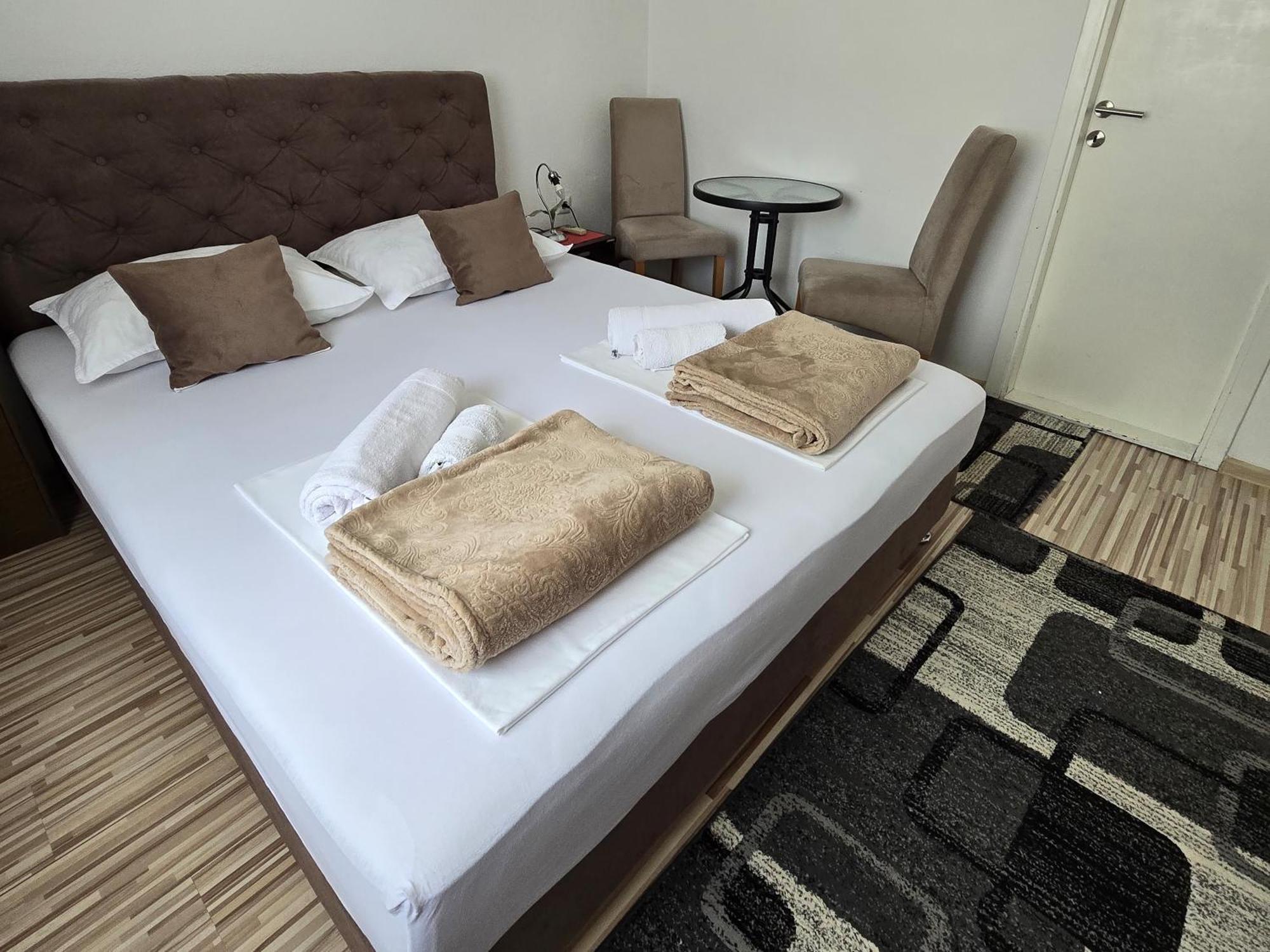 Guest House Nana Mostar Exterior photo