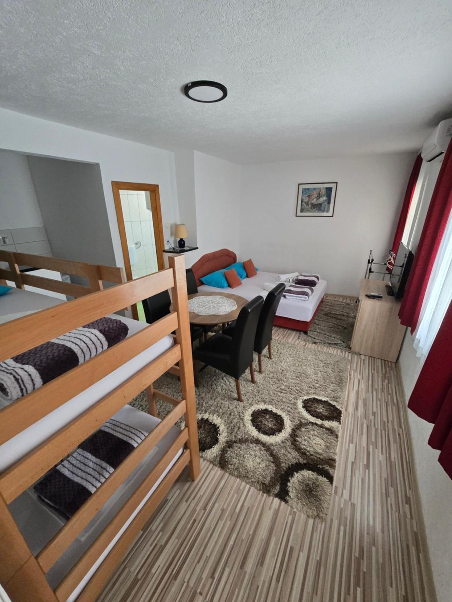 Guest House Nana Mostar Exterior photo